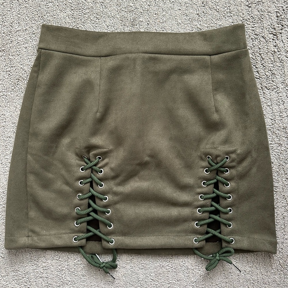 green skirt